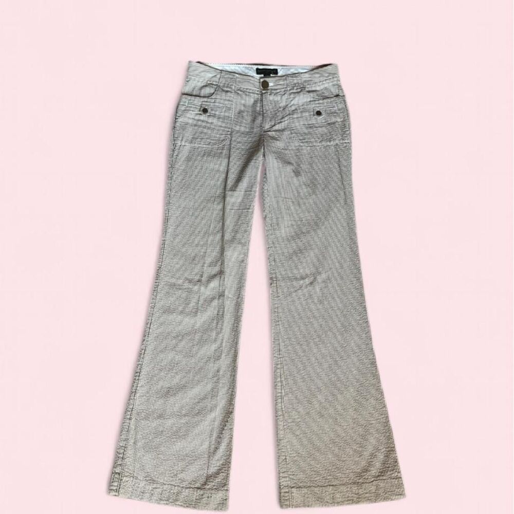 Banana Republic low waisted/low rise,100% cotton, seersucker pinstripe pant